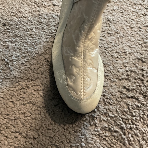 NEW Baby Phat VTG White Rabbit Fur-Trim Studded Women's Tall Boots Shoes Y2K, 9 - Picture 6 of 11